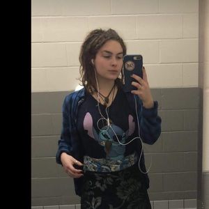 Meet your Posher, Claire